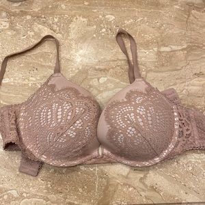 Victoria’s Secret push up bra